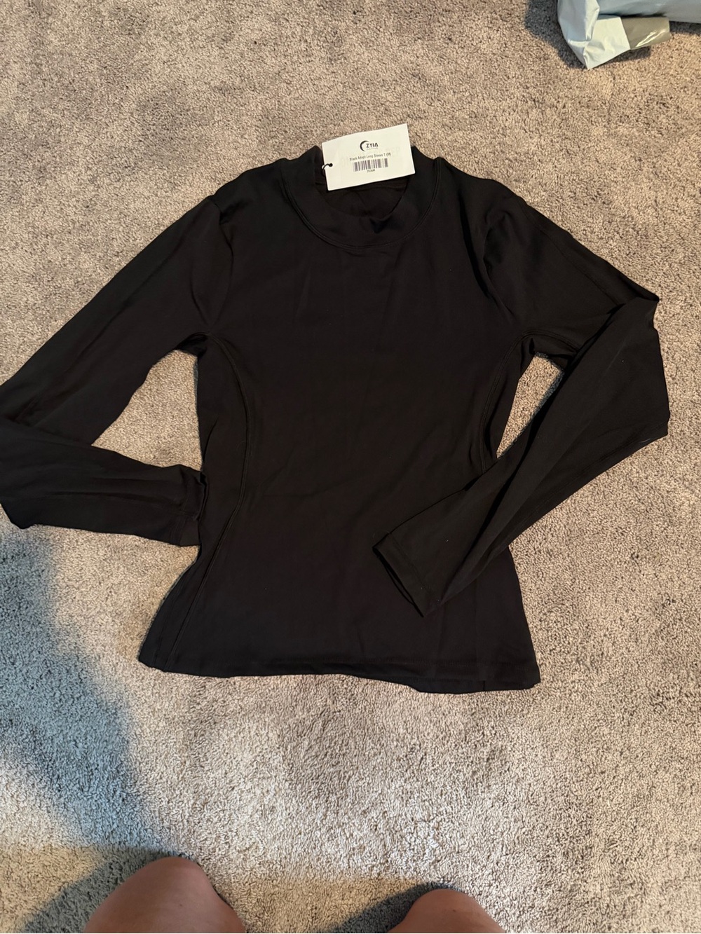 **Zyia Black Adapt Long Sleeve Tee – NWT**